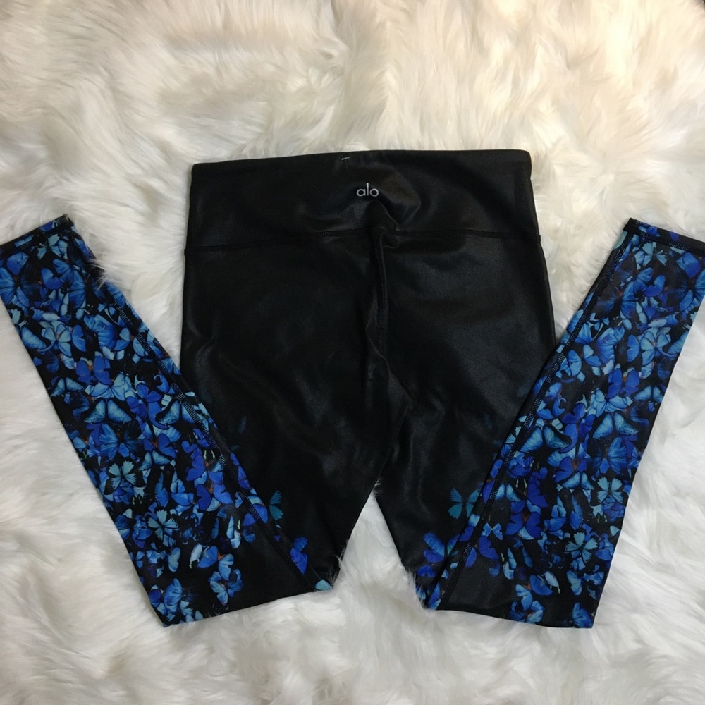 Alo Airbrush blue butterfly size small - Picture 3 of 4